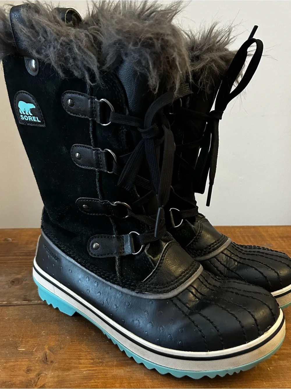 Sorel Youth Joan of Arctic Winter Snow Boots Black Girls Size 4